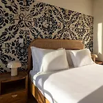 Apartment New 3br W Rooftop & Balcony Views By Lovelystay Porto