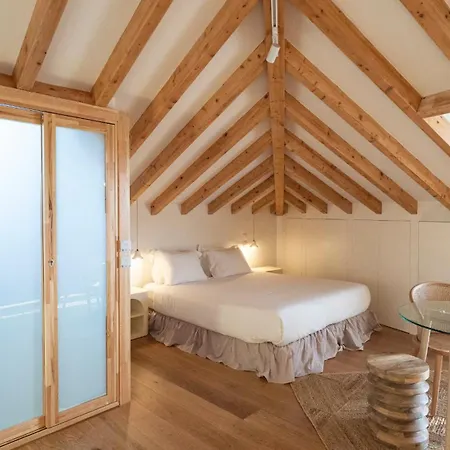 アパート New 3br W Rooftop & Balcony Views By Lovelystay *