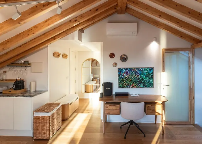 New 3br W Rooftop & Balcony Views By Lovelystay Appartamento Oporto