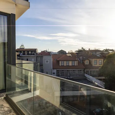 Apartment New 3br W Rooftop & Balcony Views By Lovelystay Porto