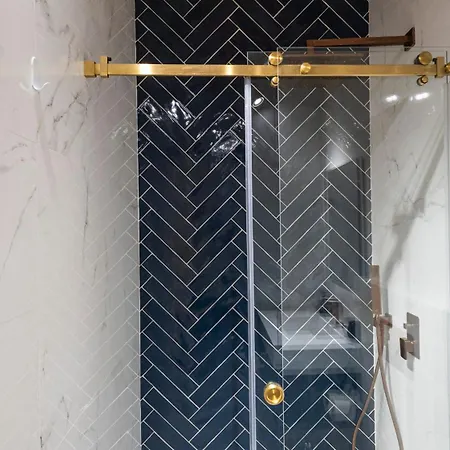 Apartamento New 3br W Rooftop & Balcony Views By Lovelystay Porto