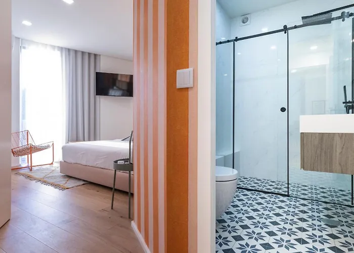 New 3br W Rooftop & Balcony Views By Lovelystay * بورتو