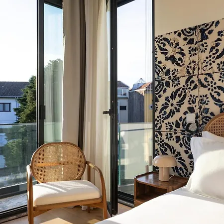 New 3br W Rooftop & Balcony Views By Lovelystay דירה *