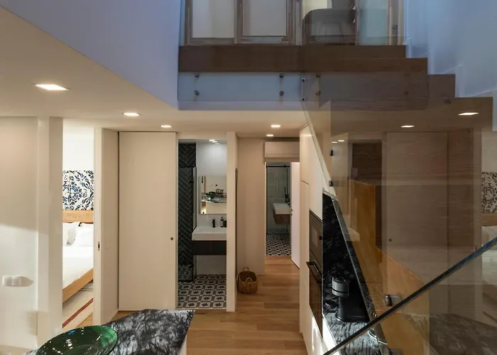 Apartman New 3br W Rooftop & Balcony Views By Lovelystay