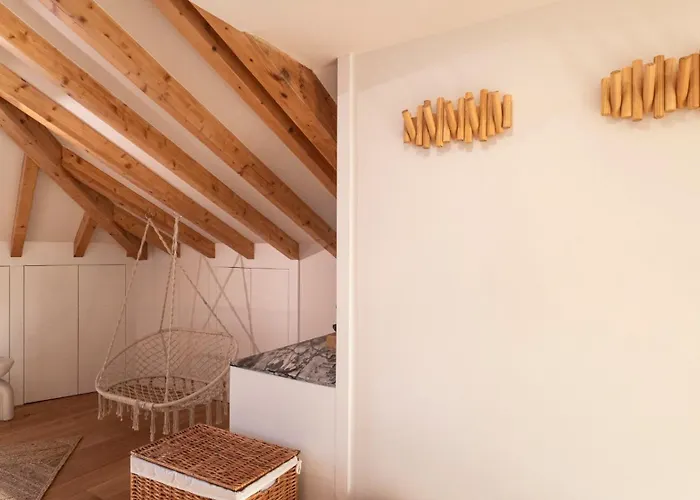 Apartment New 3br W Rooftop & Balcony Views By Lovelystay *